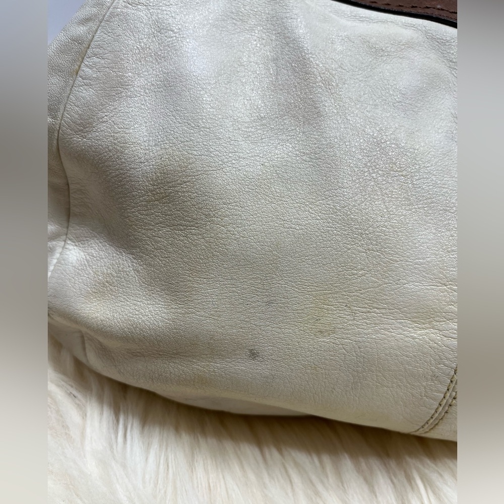 Coach Leather White Hobo Shoulder Bag Brown Trim and front Buckle - Picture 6 of 17